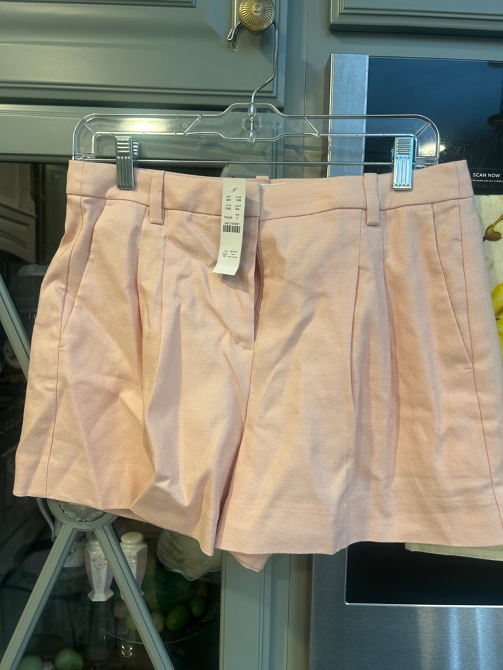 J. Crew Pink Pleated Linen-Blend Shorts